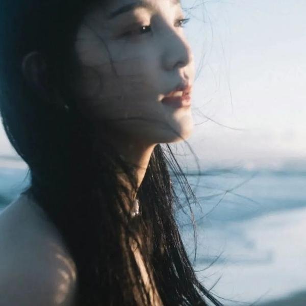 惊马奔逃海报