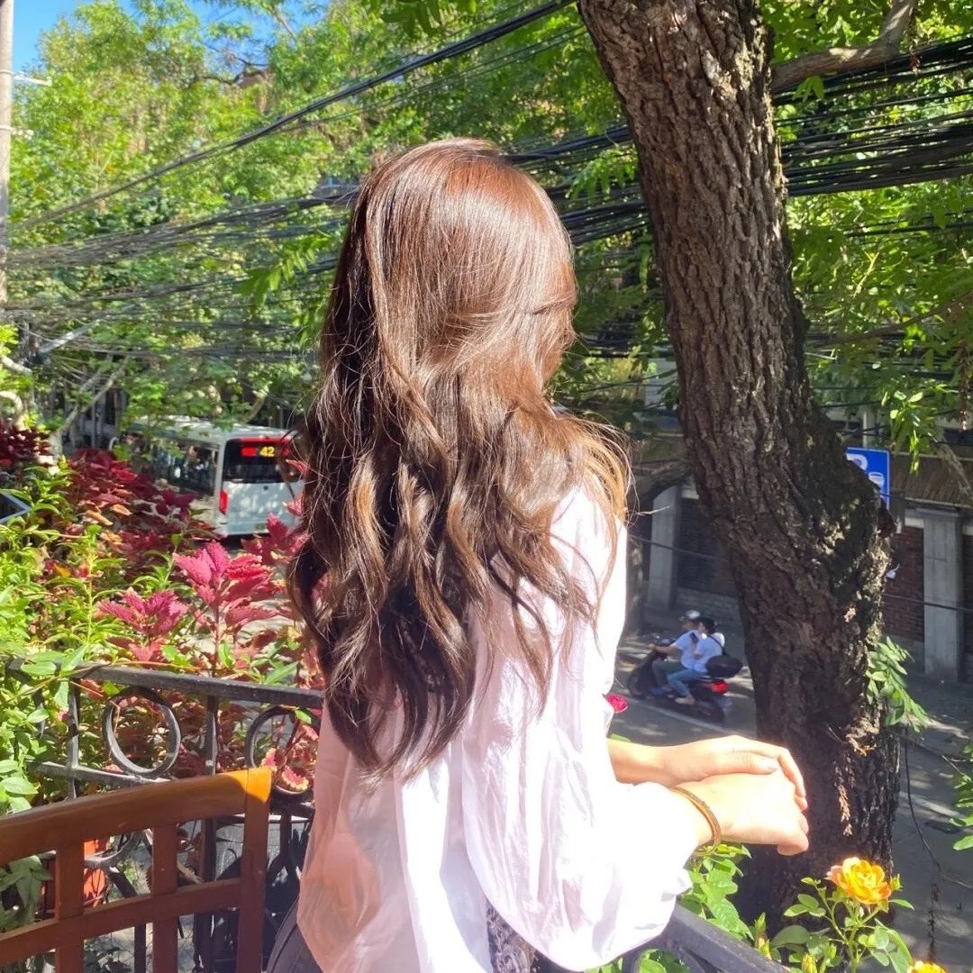 青春不狗活海报